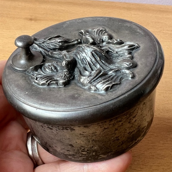 ANTIQUE BUCK SILVER COMPANY QUADRUPLE SILVER PLATE TRINKET JEWELRY BOX VERY RARE